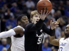 Xavier and Cincinnati are together in the top 10 of the AP men’s basketball poll for the first time since 1958. (Image: Julio Cortez/AP)