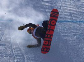 High winds made it nearly impossible for riders to execute their tricks during the women’s slopestyle finals on Monday. (Image: Reuters/Mike Blake)