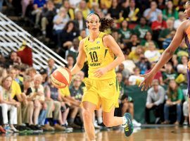 Despite a broken nose, Sue Bird scored 14 points in the fourth quarter to lead the Seattle Storm over the Phoenix Mercury in Game 5 of their WNBA semifinal series. (Image: Joshua Huston/NBAE/Getty)