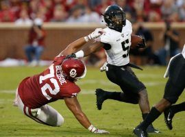 Oklahoma was one of four teams in the Top 10 that failed to cover the spread on Saturday. (Image: AP)