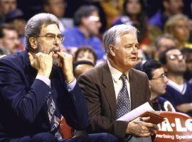 Tex Winter (right) won 9 NBA championships as an assistant coach (Image: AP)