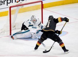 Vegas forward William Karlsson had a between his legs shot for a goal last year, and is ready for more dazzling plays this season. (Image: Las Vegas Review-Journal)