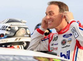 Kevin Harvick is one of seven drivers with Ford, and is challenging for the NASCAR Cup Series Championship this week at the Gander Outdoors 400 at Dover International Speedway. (Image: Getty)