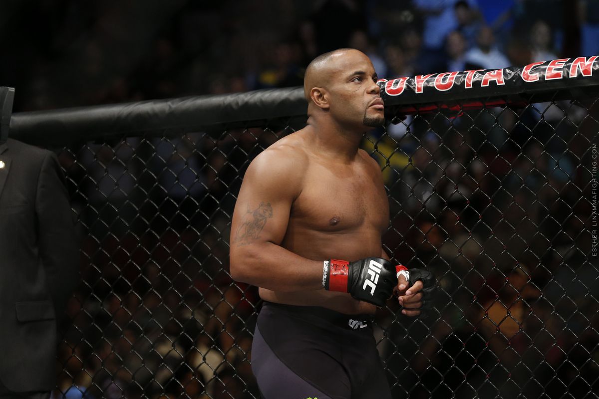 Cormier Lewis UFC 230