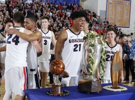 Rui Hachimura (21) and his Gonzaga teammates celebrate beating Duke to win the Maui Invitational. (Image: Brian Spurlock/USA Today)