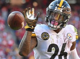Le’Veon Bell failed to report to the Steelers by Tuesday’s deadline, and players aren’t that disappointed. (Peter Diana/Post-Gazette)