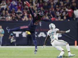 The play was negated due to a penalty, but DeAndre Hopkins' one-handed catch against the Dolphins in Week 8 was one of the best plays of the 2018 NFL season. (Photo: Michael Wyke/Associated Press)