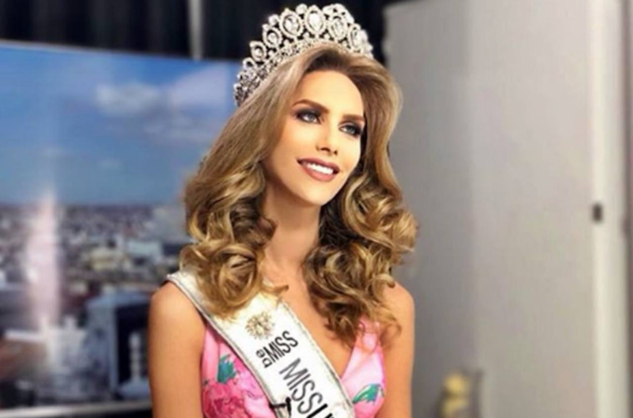 Angela Ponce