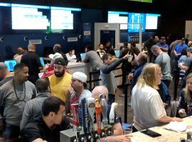 Sports bettors place bets and watch games at the FanDuel Sportsbook at Meadowlands Racetrack in New Jersey. (Image: Ed Scimia/OnlineGambling.com)