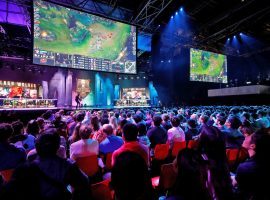 Newzoo estimates that the global esports market will rake in more than $1 billion in revenue in 2019. (Image: Philippe Wojazer/Reuters)