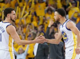 Klay Thompson (left) and Steph Curry (right) of the Golden State Warriors playing against the Houston Rockets at Oracle Arena in Oakland, CA. (Image: Porter Lambert/Getty)