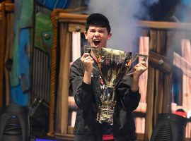 Solo champion Kyle 'Bugha' Giersdorf with the special Battle Bus inspired Fortnite World Cup. (Image: Dennis Schneidler/USA Today Sports)