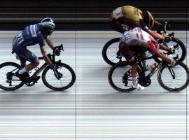 Caleb Ewan edges out Dylan Groenewegen at the finish line in Toulouse during Stage 11 of the 2019 Tour de France. (Image: Getty)