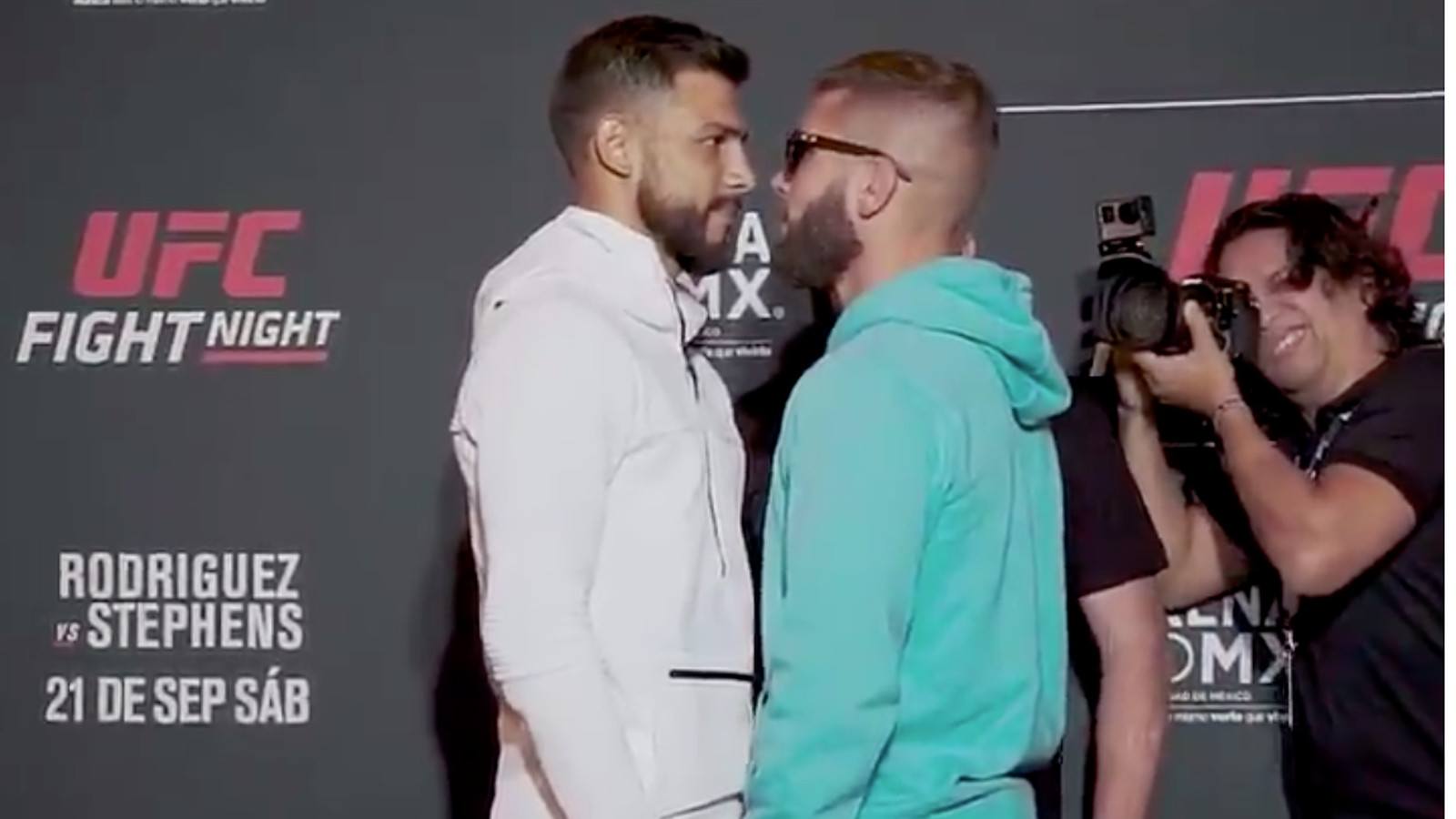 Yair Rodriguez faces off against Jeremy Stephens