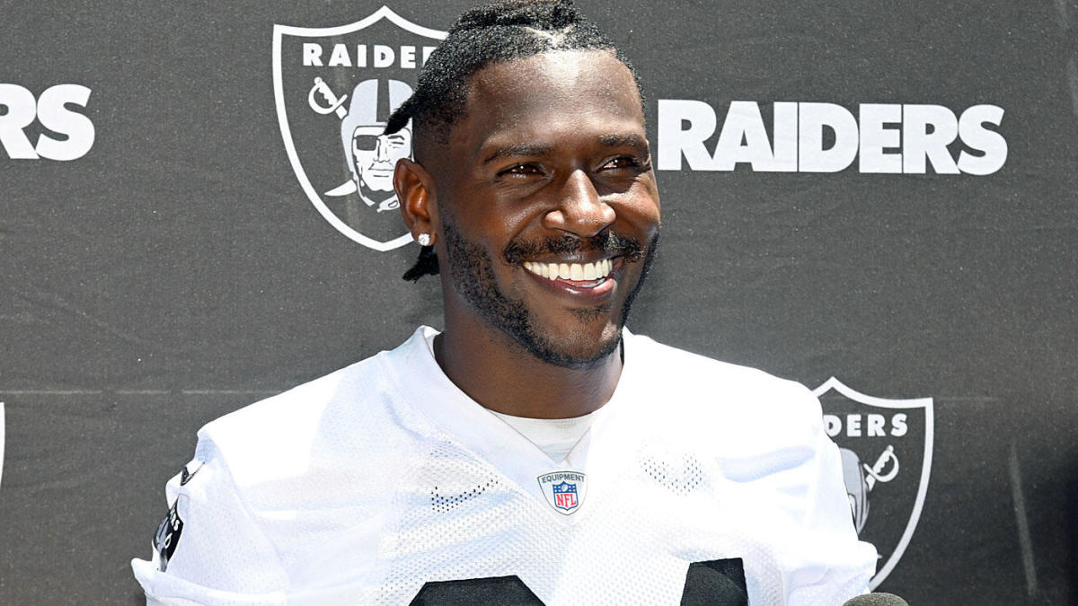 Antonio Brown, going from Raiders to Patriots