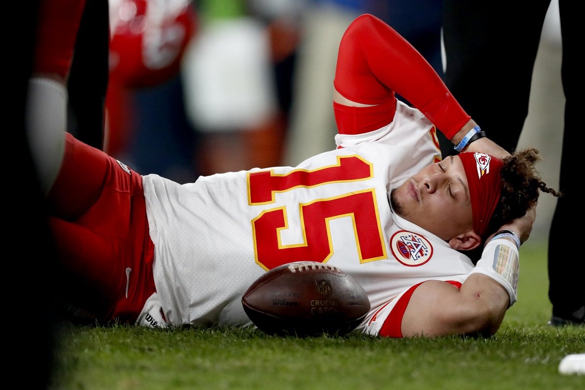 KC Chiefs QB Patrick Mahomes knee injury update