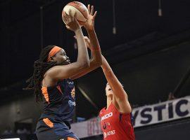 Jonquel Jones scored 32 points to lead the Connecticut Sun over the Washington Mystics in Game 2 of the WNBA Finals. (Image: Nick Wass/AP)