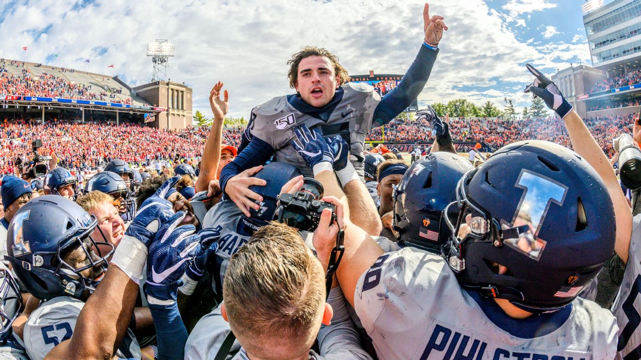 Illinois kicker James McCourt