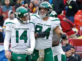 New York Jets QB Sam Darnold (14) and TE Ryan Griffin (84) celebrate a touchdown against Washington. (Image: Geoff Burke/USA Today Sports)