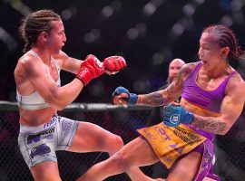 Cris Cyborg (right) defeated Julia Budd (left) on Saturday to win the Bellator womenâ€™s featherweight title. (Image: Jayne Kamin-Oncea/Getty)
