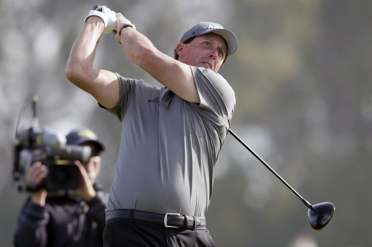 Phil Mickelson cuts