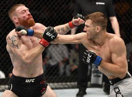 Dan Hooker (right) earned a split decision victory over Paul Felder (left) at UFC Fight Night 168 in New Zealand on Sunday. (Image: Jeff Bottari/Zuffa)