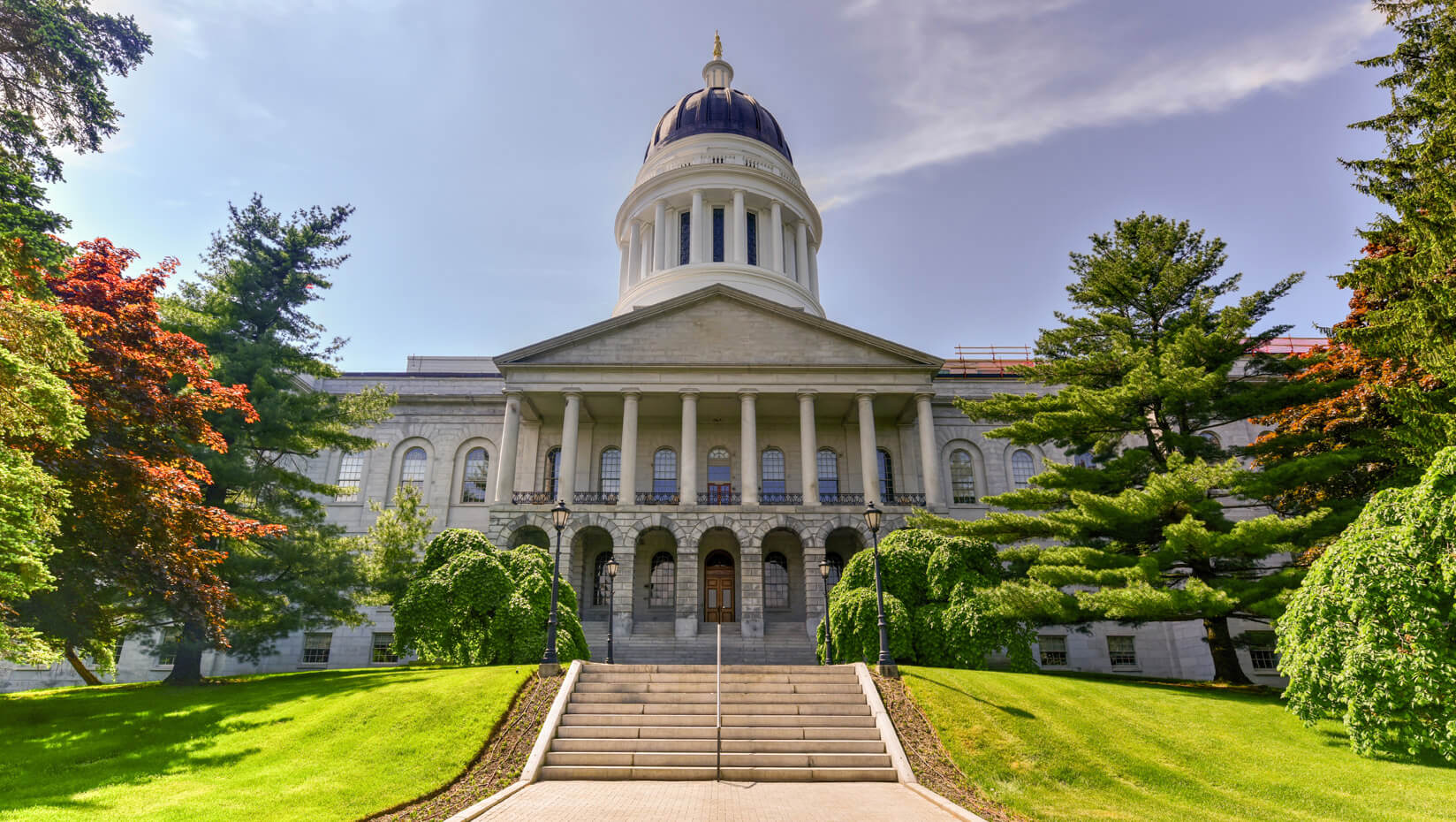 Maine House poised to override sports betting veto