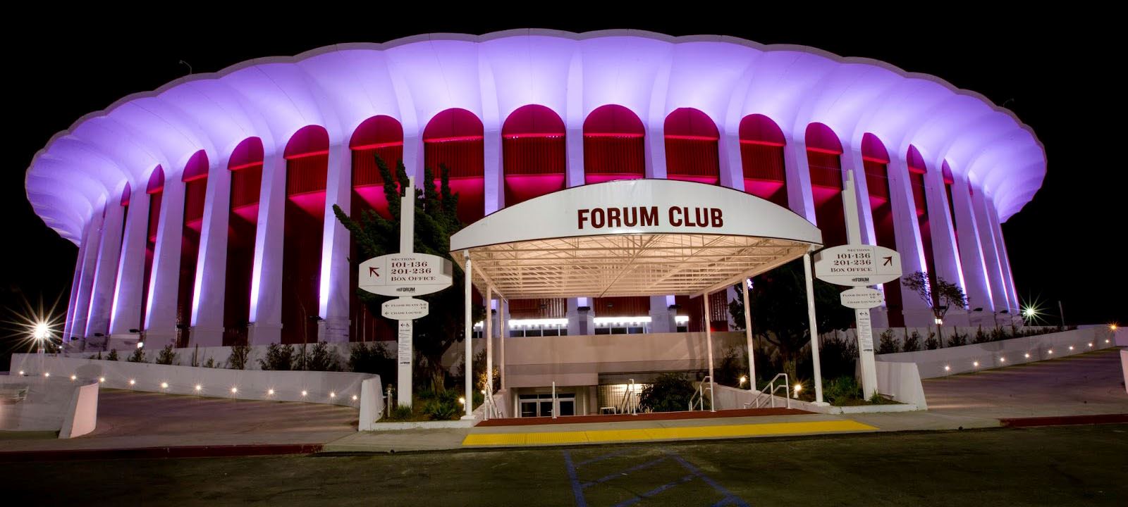 Clippers Owner Steve Ballmer buys the Fourm