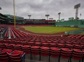 A Seton Hall Sports Poll found that fans wonâ€™t be comfortable coming back to stadiums until a COVID-19 vaccine is developed. (Image: Stan Grossfeld/Boston Globe)