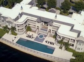 Tom Brady is renting Derek Jeterâ€™s 30,000-square-foot mansion in Tampa Bay and is adjusting to his new hometown. (Image: Ark Video Productions)