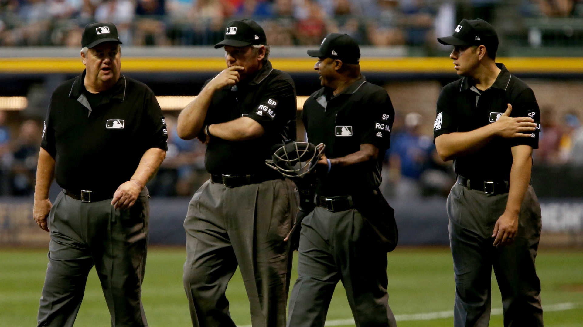 MLB umpires opt out