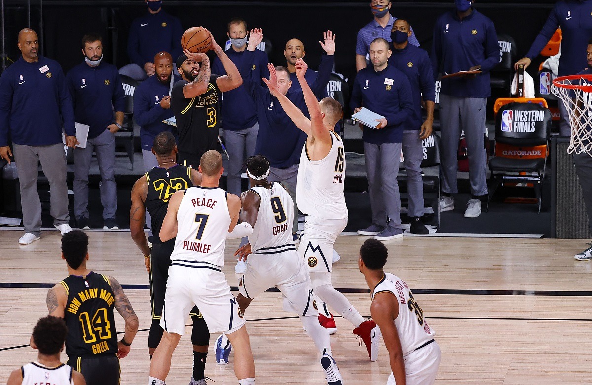 Anthony Davis AD shot buzzer beater 3-pointer Lakers Denver Nuggets