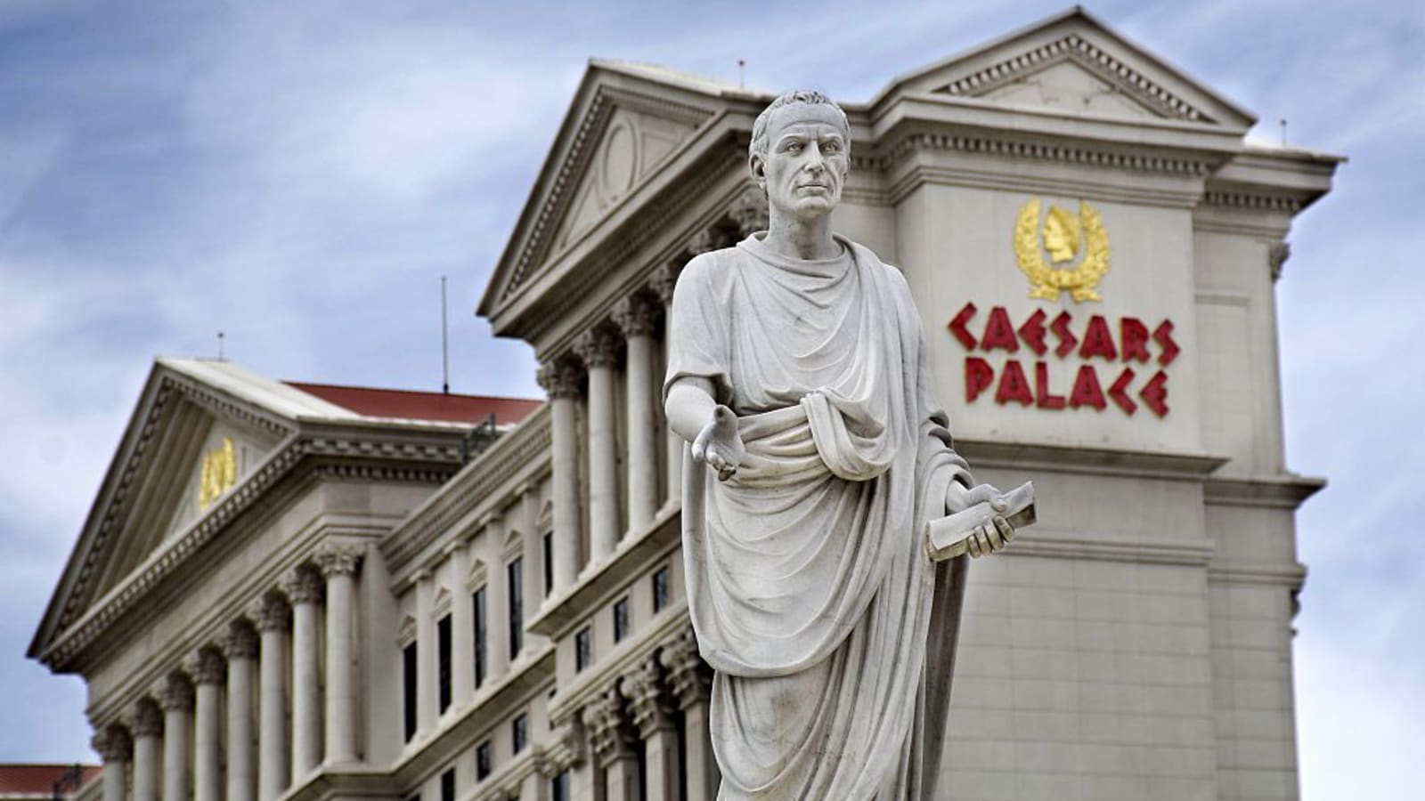 Caesars and Apollo vie for William Hill 