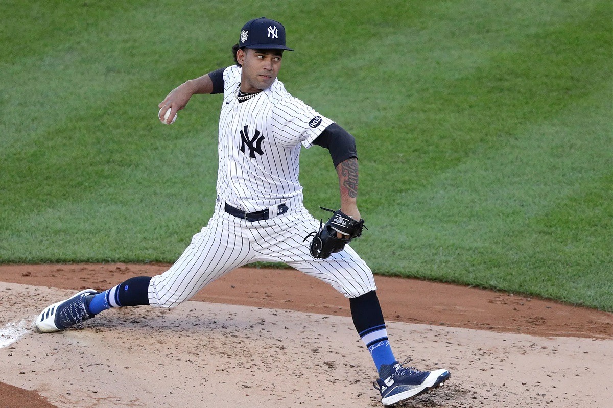 NY Yankees Rookie Debut Deivi Garcia pitcher