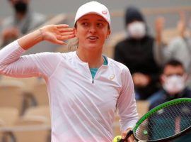 Iga Swiatek has the chance to win her first Grand Slam title when she faces Sofia Kenin in the French Open final on Saturday. (Image: Reuters)