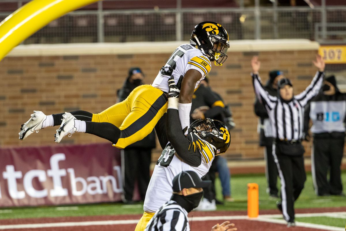 Iowa College Football Week 11 betting 