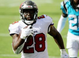 Leonard Fournette may find himself in the starting role at running back this week, which would boost his DFS value.(Image: Tampa Bay Times)