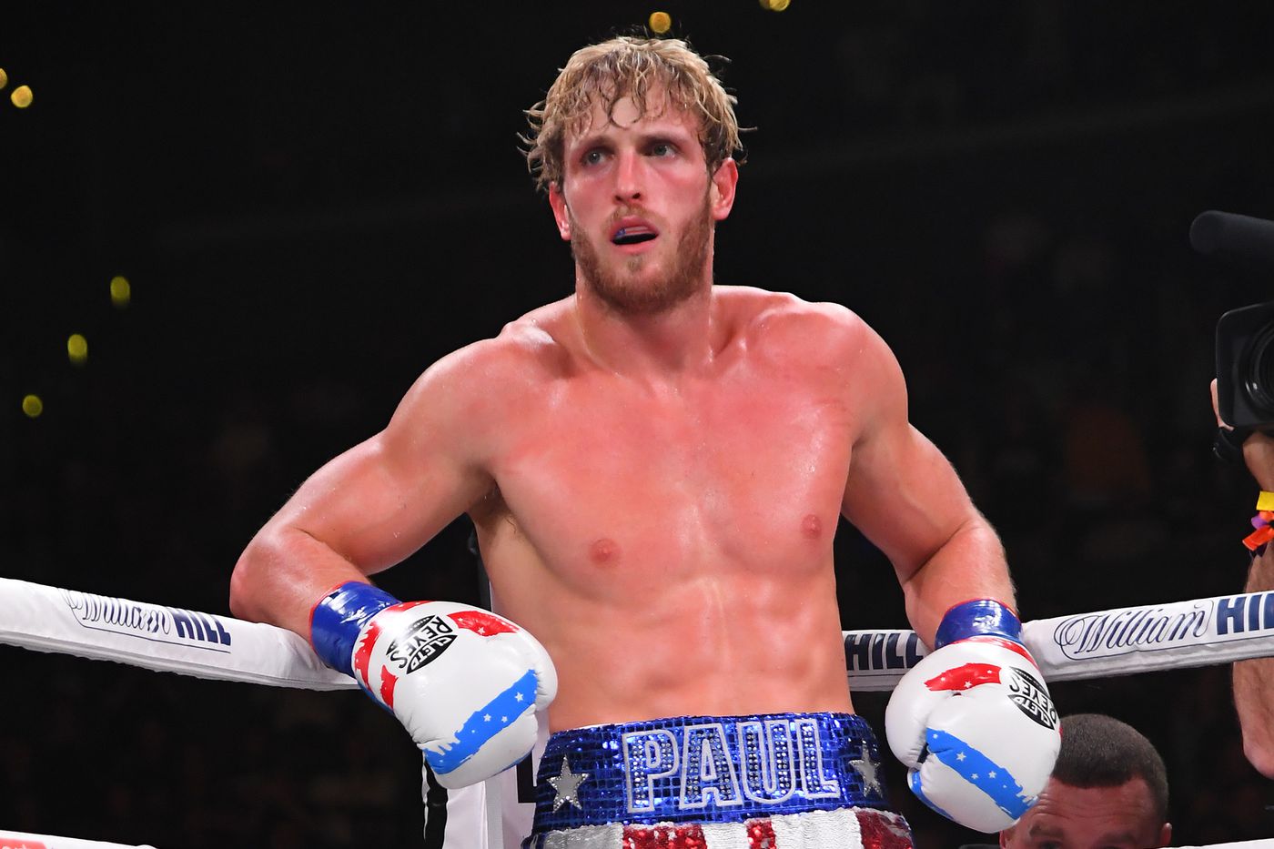 Mayweather Logan Paul odds