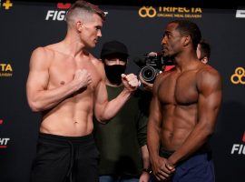 Stephen Thompson (left) faces Geoff Neal (right) in the main event of UFC Fight Night 183 on Saturday in Las Vegas. (Image: Cooper Neill/Zuffa/Getty)