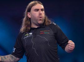 Underdog Bunting Completes Second Comeback in a Row as PDC World Championship Quarterfinals Set