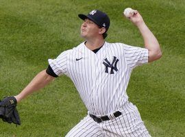 New York Yankees set-up man Zach Britton suffered an elbow injury and will miss several months after doctors remove bone chips. (Image: Kathy Willens/AP)