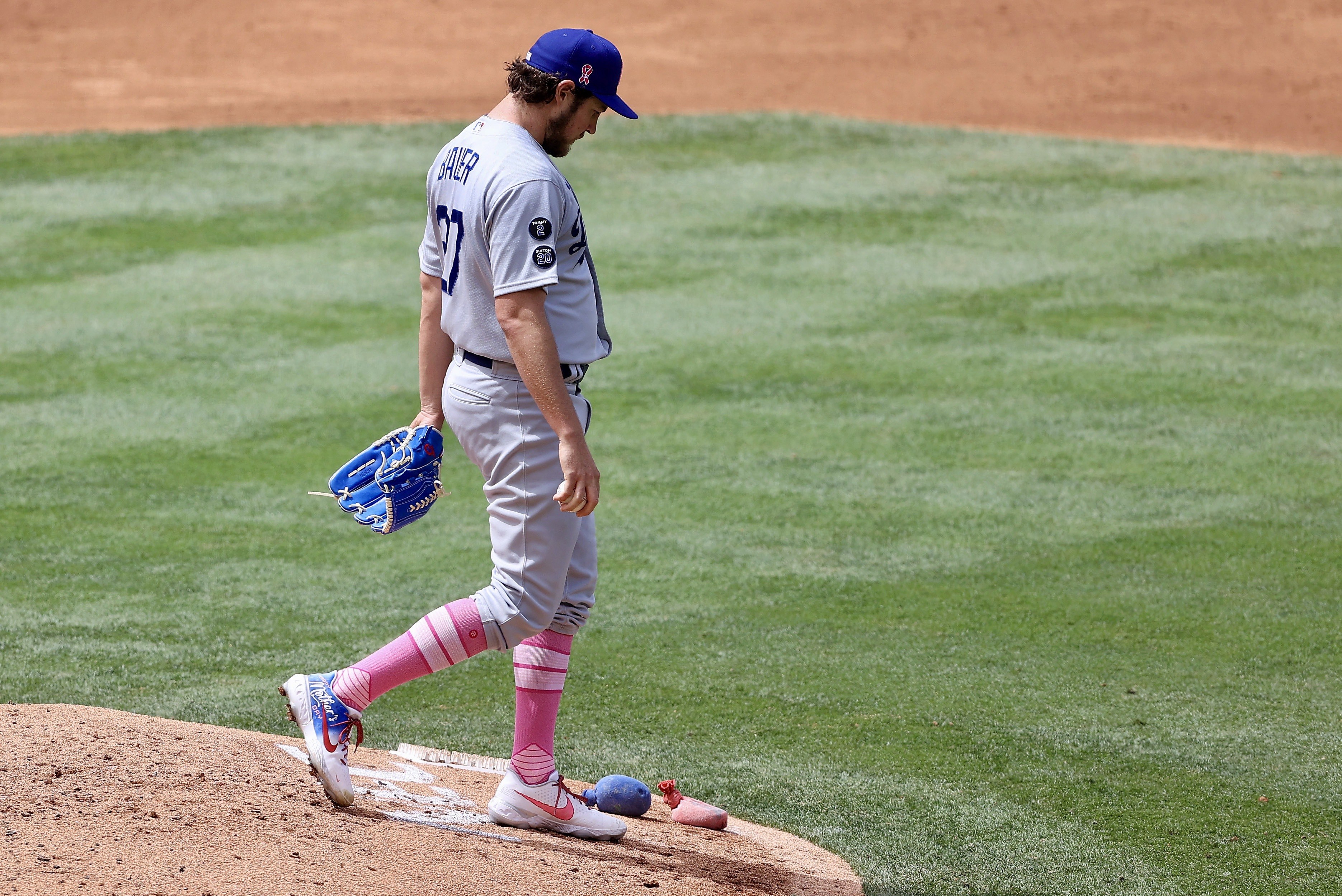 Los Angeles Dodgers struggling odds