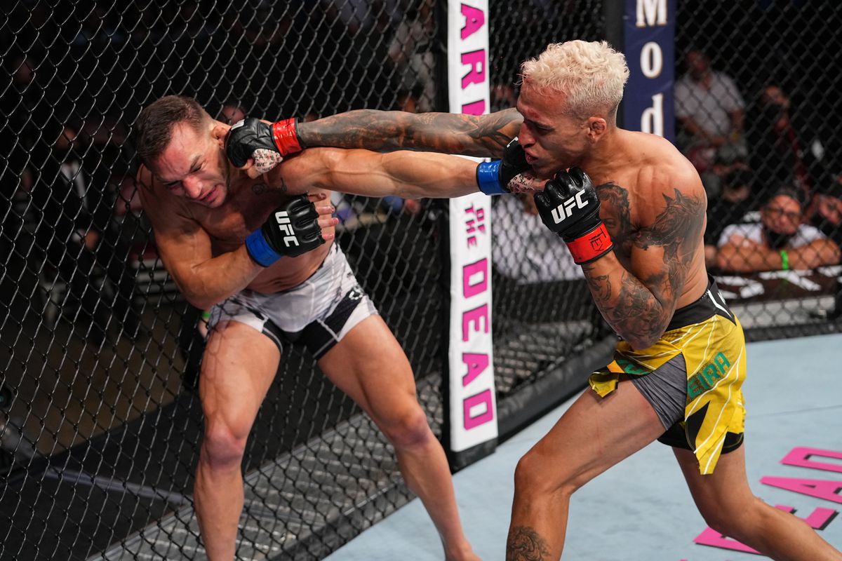 Charles Oliveira UFC 262