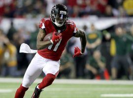 Wide receiver Julio Jones set the Atlanta Falcons receiving record in the 2020 season, but he wants out of Hotlanta and asked the organization to trade him. (Image: Getty)