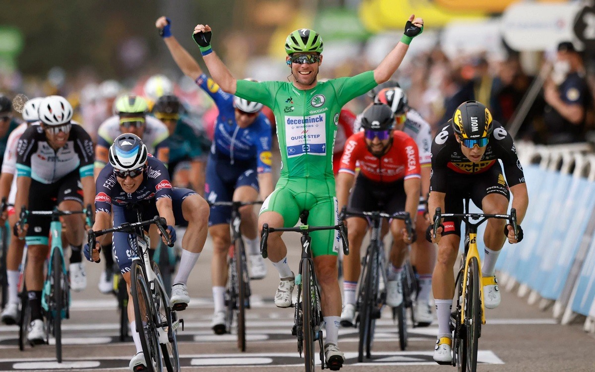 2021 Tour de France 3rd Sprint Win for Mark Cavendish at Stage 10