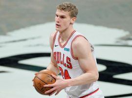 After four seasons with the Chicago Bulls, Lauri Markkanen heads to the Cleveland Cavs, where they have an abundance of big men. (Image: Getty)