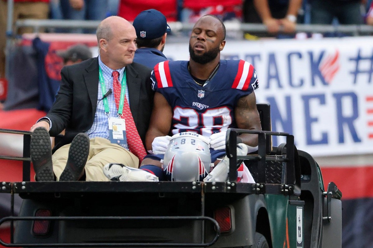 James White cedera pinggul New England Patriots