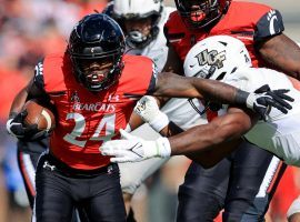 The Cincinnati Bearcats are now up to No. 2 in the AP Poll, and are starting to get more respect as a national championship contender. (Image: Aaron Doster/AP)