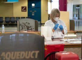 Aqueduct Racetrack spent much of 2021 as a New York State COVID vaccination center. It reverts to its regular racetrack duties starting Thursday. (Image: NYRA/Aqueduct)