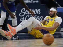Los Angeles Lakers big man Anthony Davis suffered a knee injury against the Minnesota Timberwolves at Target Center in Minneapolis. (Image: Getty)